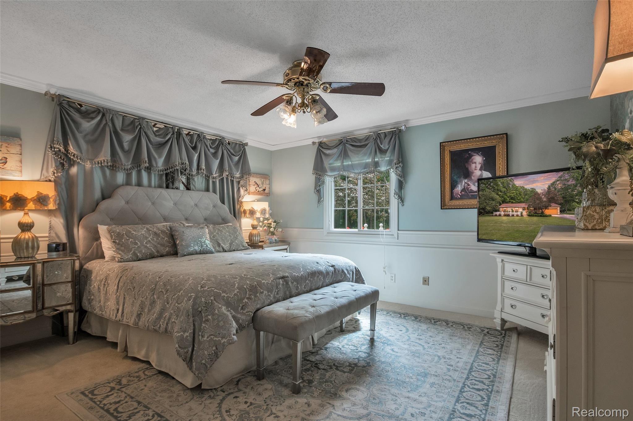 27117 Bell Road New Boston, MI 48164 - Photo 26 of 49 19-27117-Bell-Rd-WindowStill-Real-Estate-Photography-19.jpg