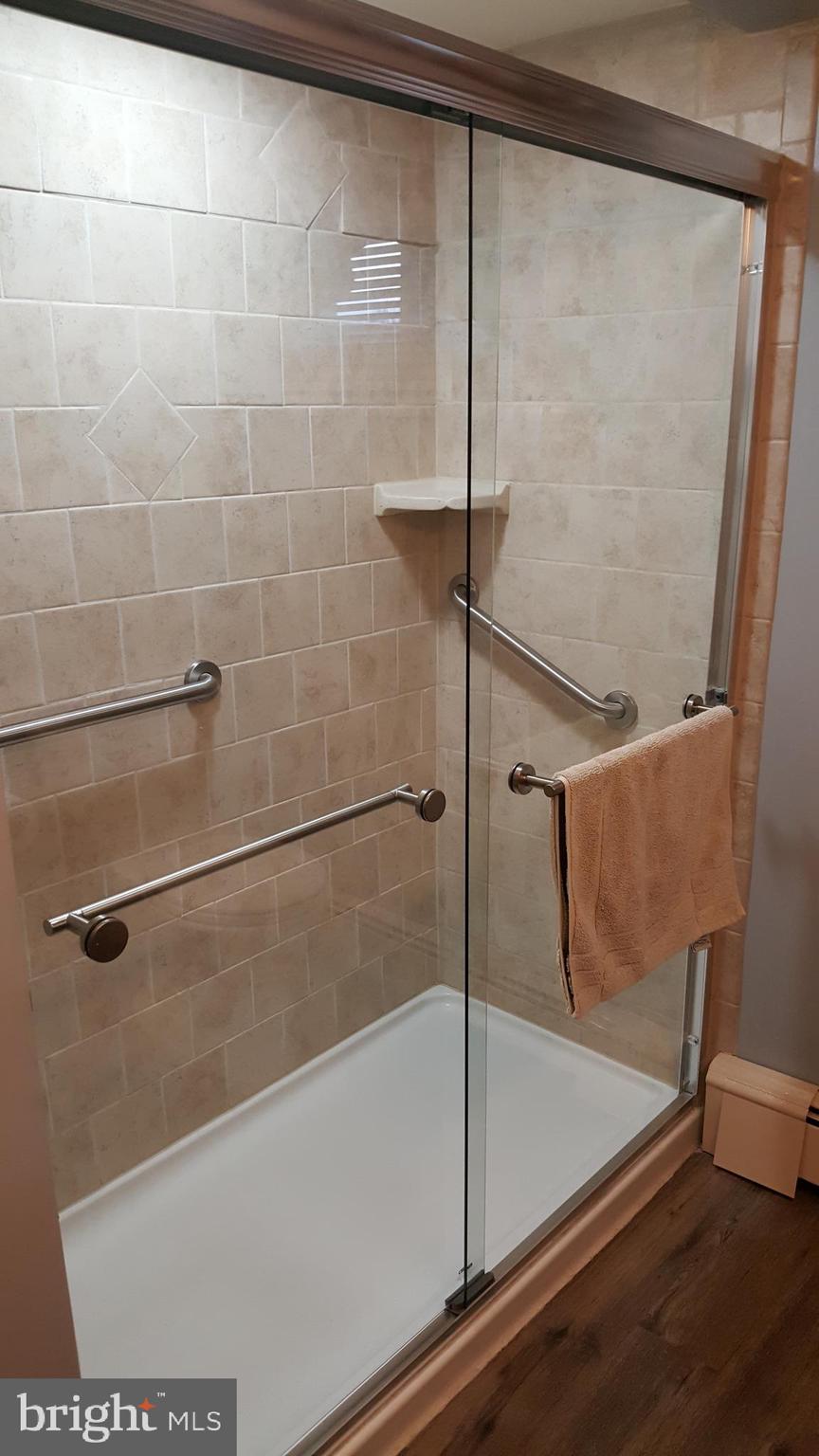 511 Fleetwood Road Mertztown, PA 19539 - Photo 13 of 14 Bathroom.
