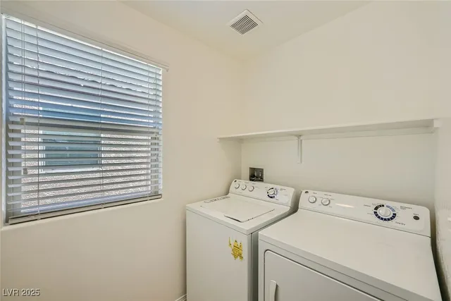 $1,870 | 7704 Twirling Yarn Court, Las Vegas, NV 89149
