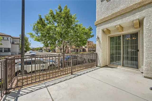$1,870 | 7704 Twirling Yarn Court, Las Vegas, NV 89149