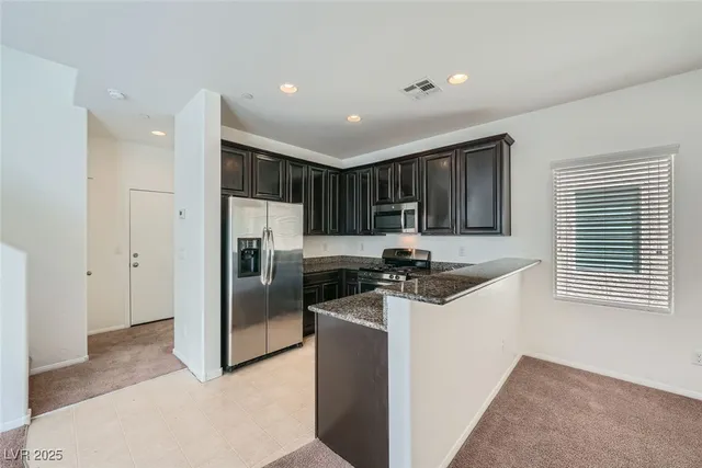 $1,870 | 7704 Twirling Yarn Court, Las Vegas, NV 89149