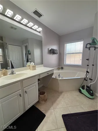 $3,100 | 9450 Silver Pine Loop, Fort Myers, FL 33967