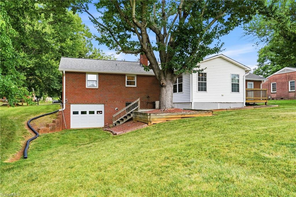 112 Queensbury Road Winston-Salem, NC 27104 - Photo 38 of 42