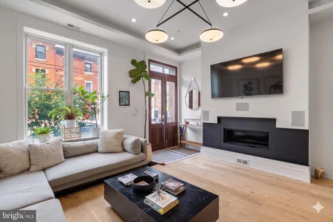 $2,100,000 | 1608 Christian Street, Philadelphia, PA 19146