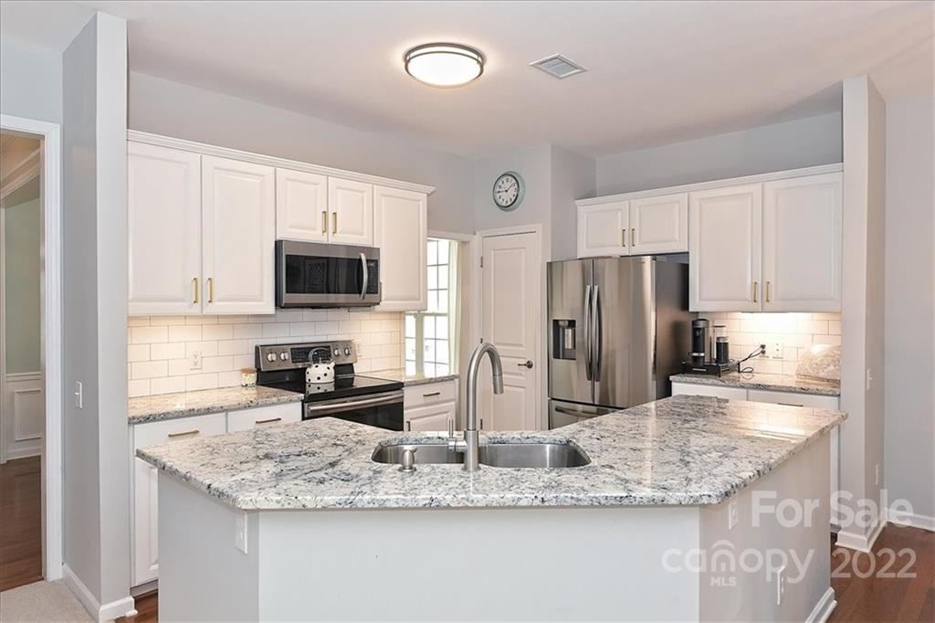 3424 Darlington Road Matthews, NC 28105 - Photo 15 of 38 Gallery Image 15