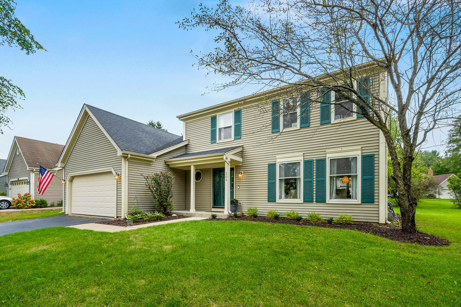 309 Old Hunt Road Fox River Grove, IL 60021 - Photo 1 of 27