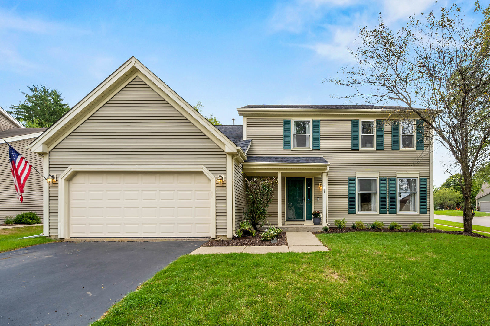 309 Old Hunt Road Fox River Grove, IL 60021 - Photo 2 of 27