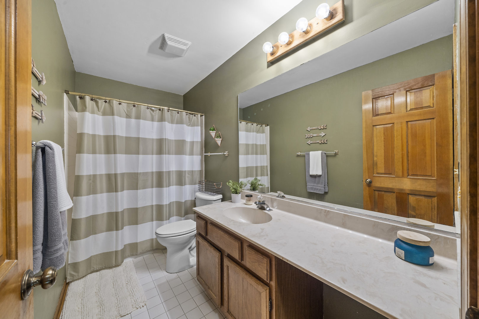 309 Old Hunt Road Fox River Grove, IL 60021 - Photo 22 of 27