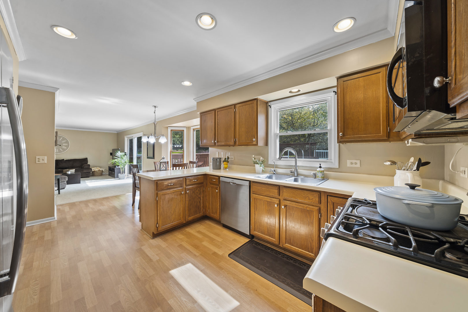 309 Old Hunt Road Fox River Grove, IL 60021 - Photo 7 of 27