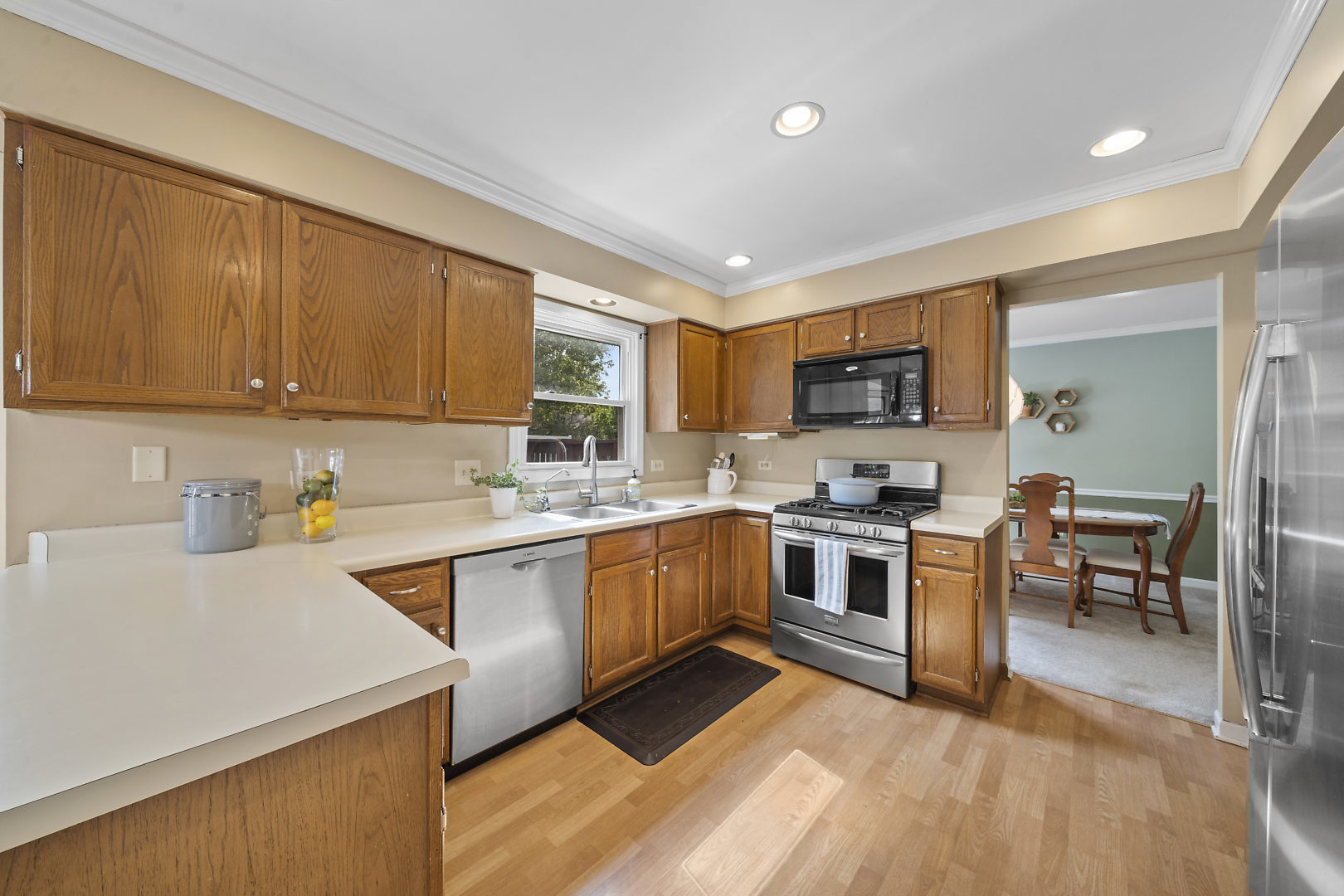 309 Old Hunt Road Fox River Grove, IL 60021 - Photo 8 of 27