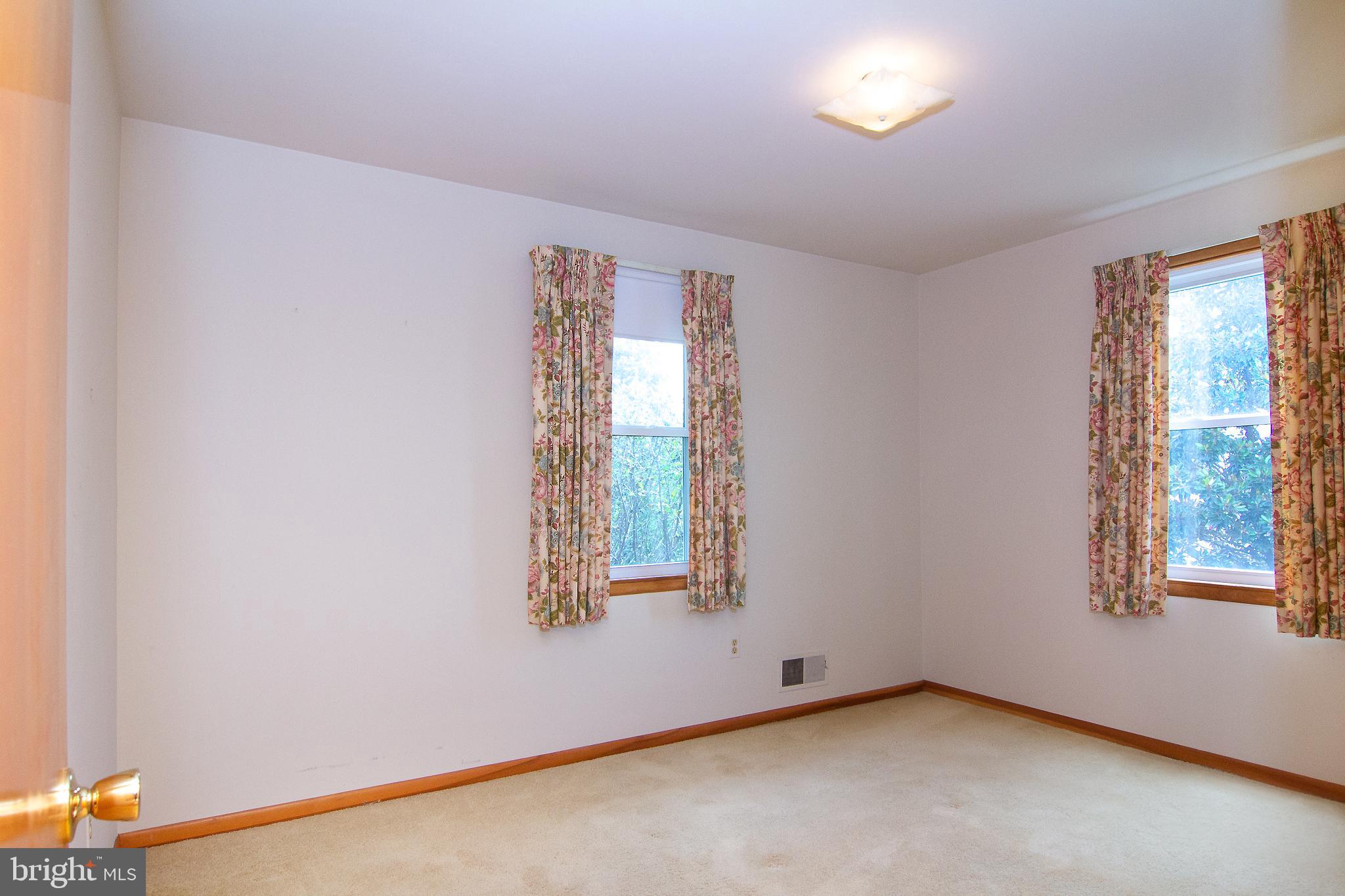 9505 Dawnvale Road Baltimore, MD 21236 - Photo 10 of 24 Bedroom