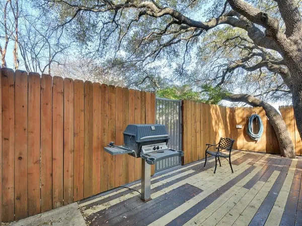 $1,050 | 8888 Tallwood Drive, Unit 1201, Austin, TX 78759