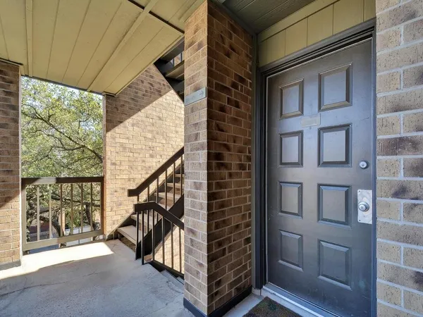 $1,050 | 8888 Tallwood Drive, Unit 1201, Austin, TX 78759