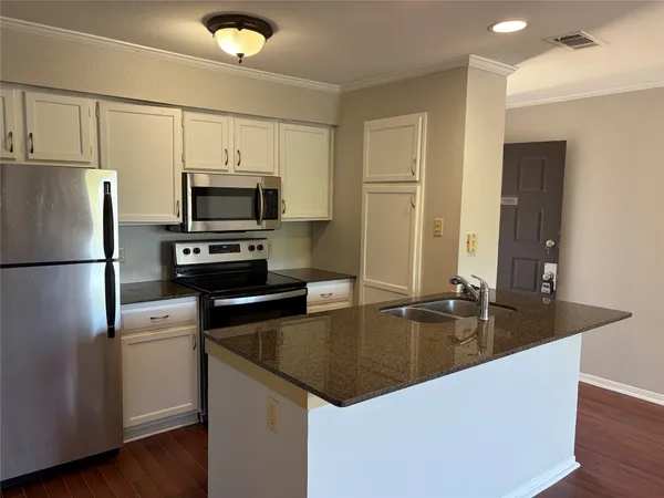 $1,050 | 8888 Tallwood Drive, Unit 1201, Austin, TX 78759