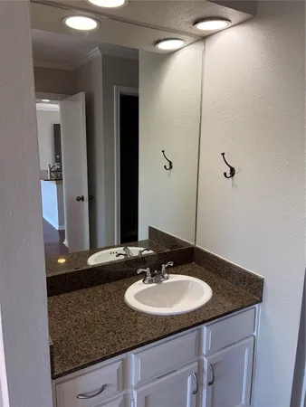 $1,050 | 8888 Tallwood Drive, Unit 1201, Austin, TX 78759