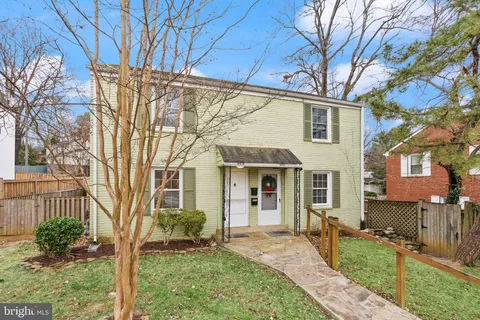 $675,000 | 5818 Washington Boulevard, Arlington, VA 22205