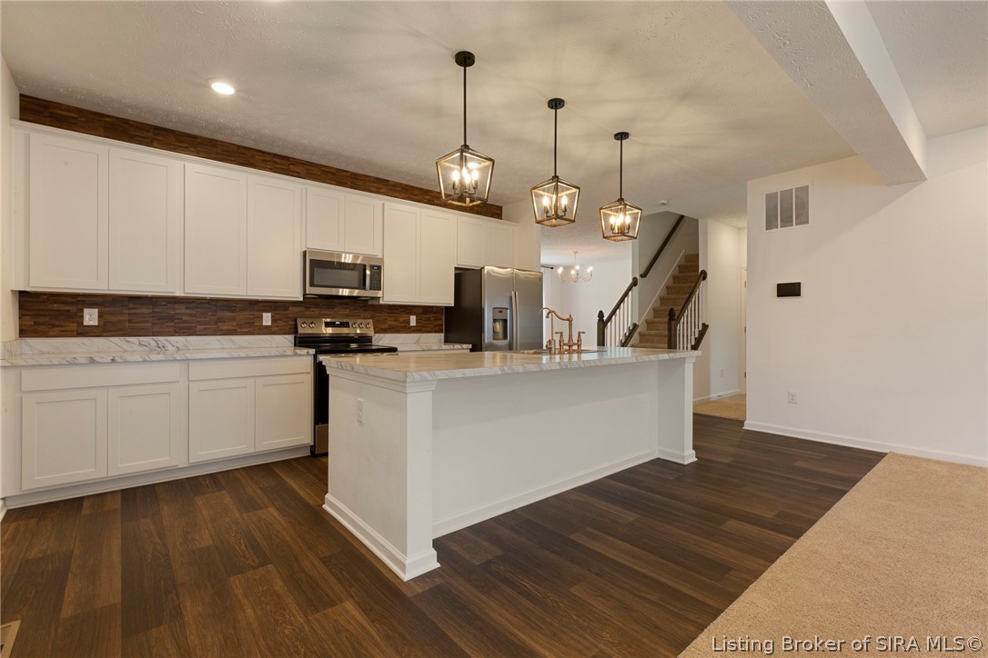 8040 Schrieber Road Floyds Knobs, IN 47119 - Photo 16 of 59