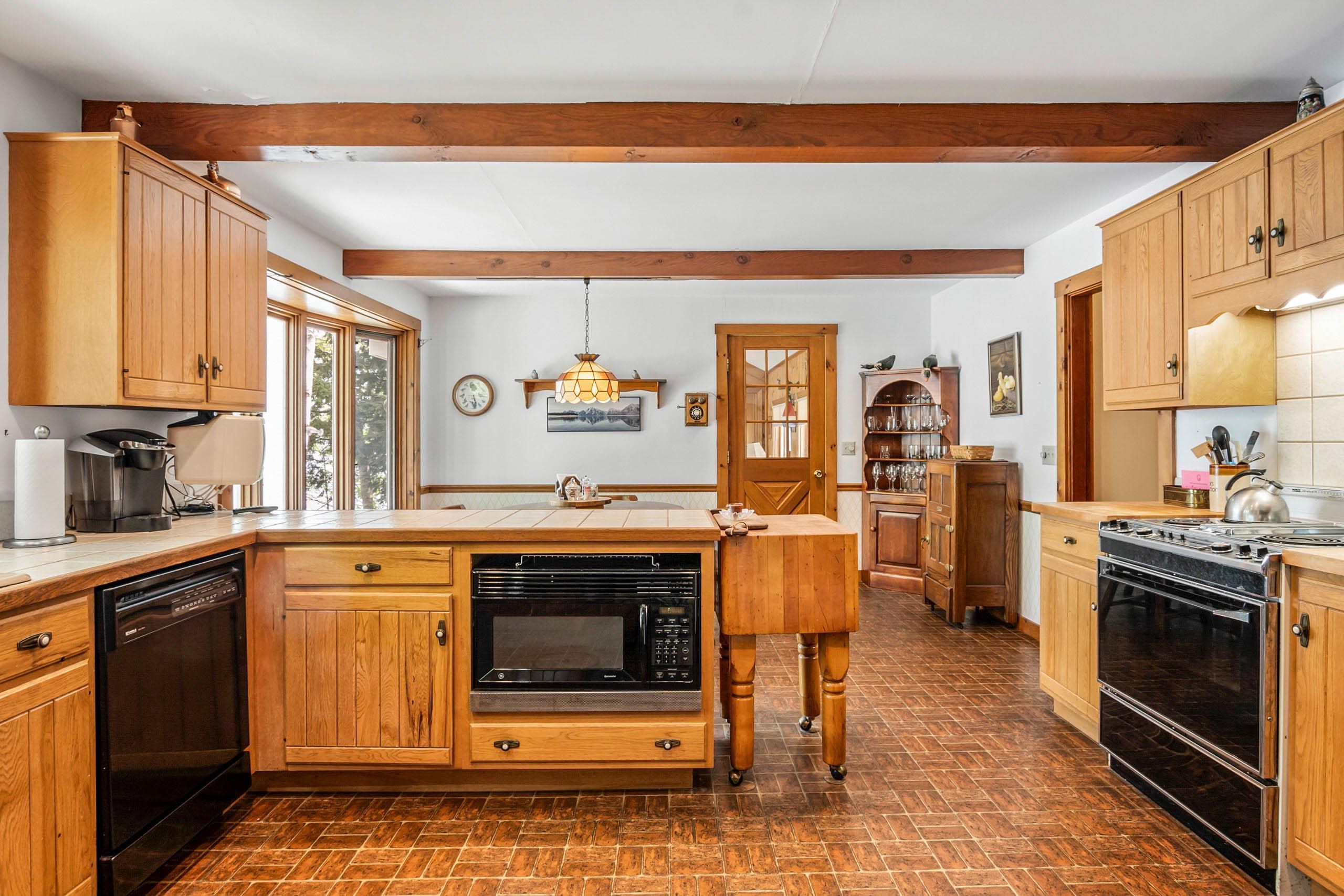 475 Bunker Road New London, NH 03257 - Photo 12 of 24 Gallery Image 12