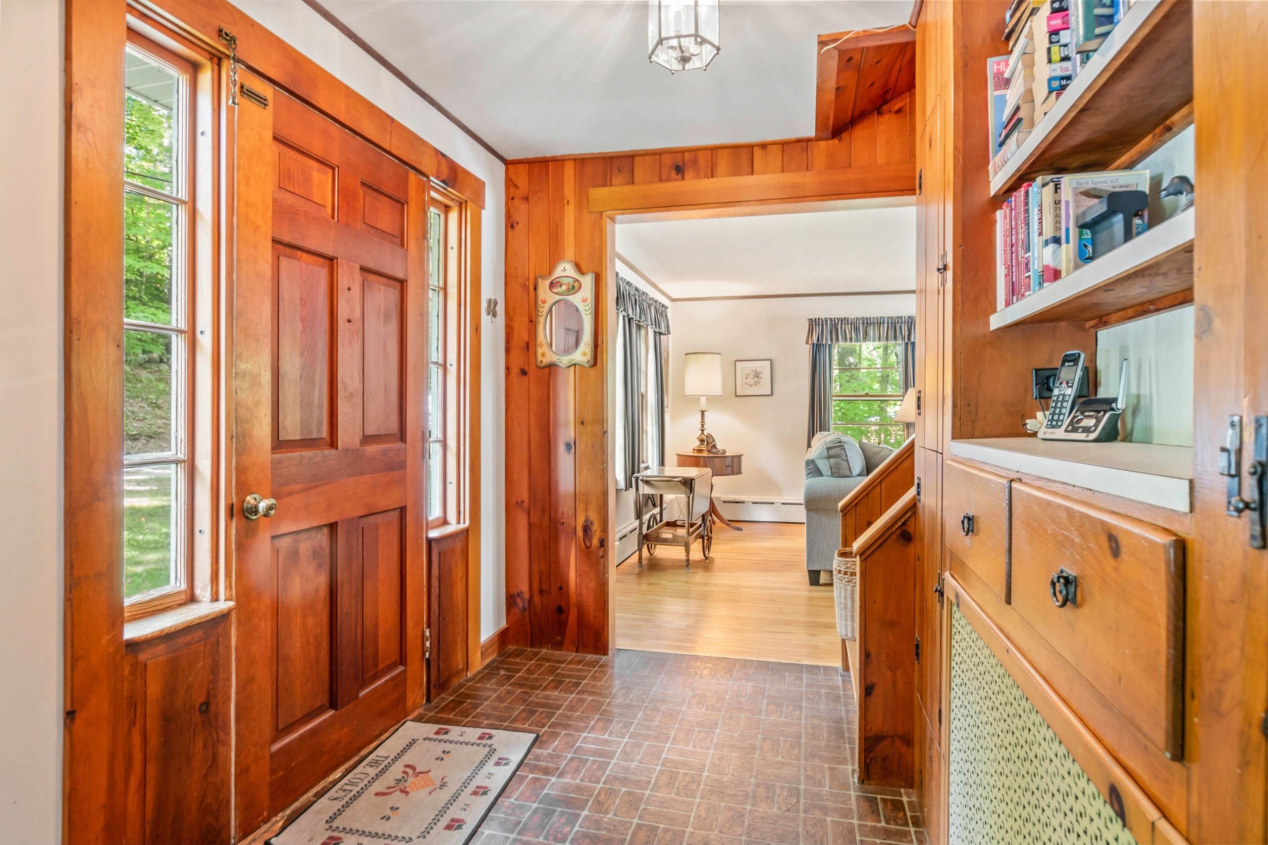 475 Bunker Road New London, NH 03257 - Photo 7 of 24 Gallery Image 7