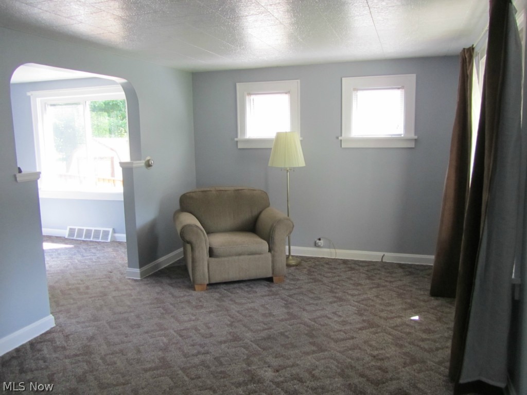 9101 Fosdick Road Cleveland, OH 44125 - Photo 4 of 25