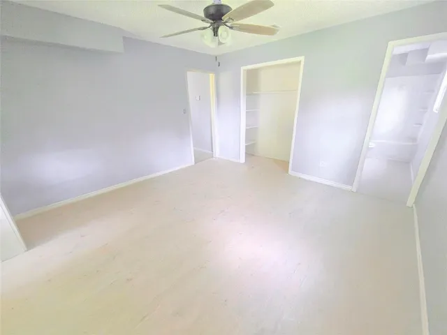 a view of empty room with window