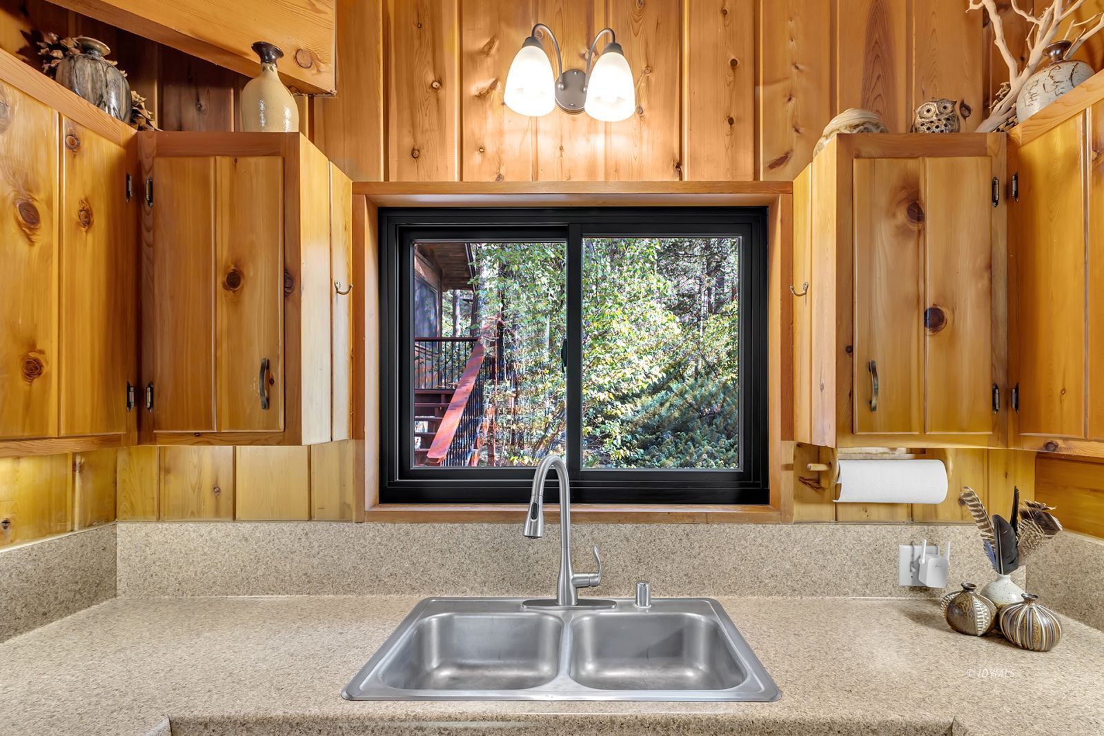 52600 Idyllmont Road Idyllwild, CA 92549 - Photo 23 of 58 Windows overlook lilac garden and gues s