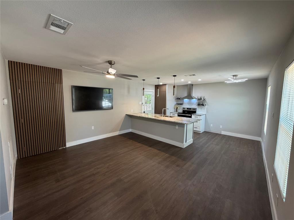 231 Elm Street Hurst, TX 76053 - Photo 18 of 21