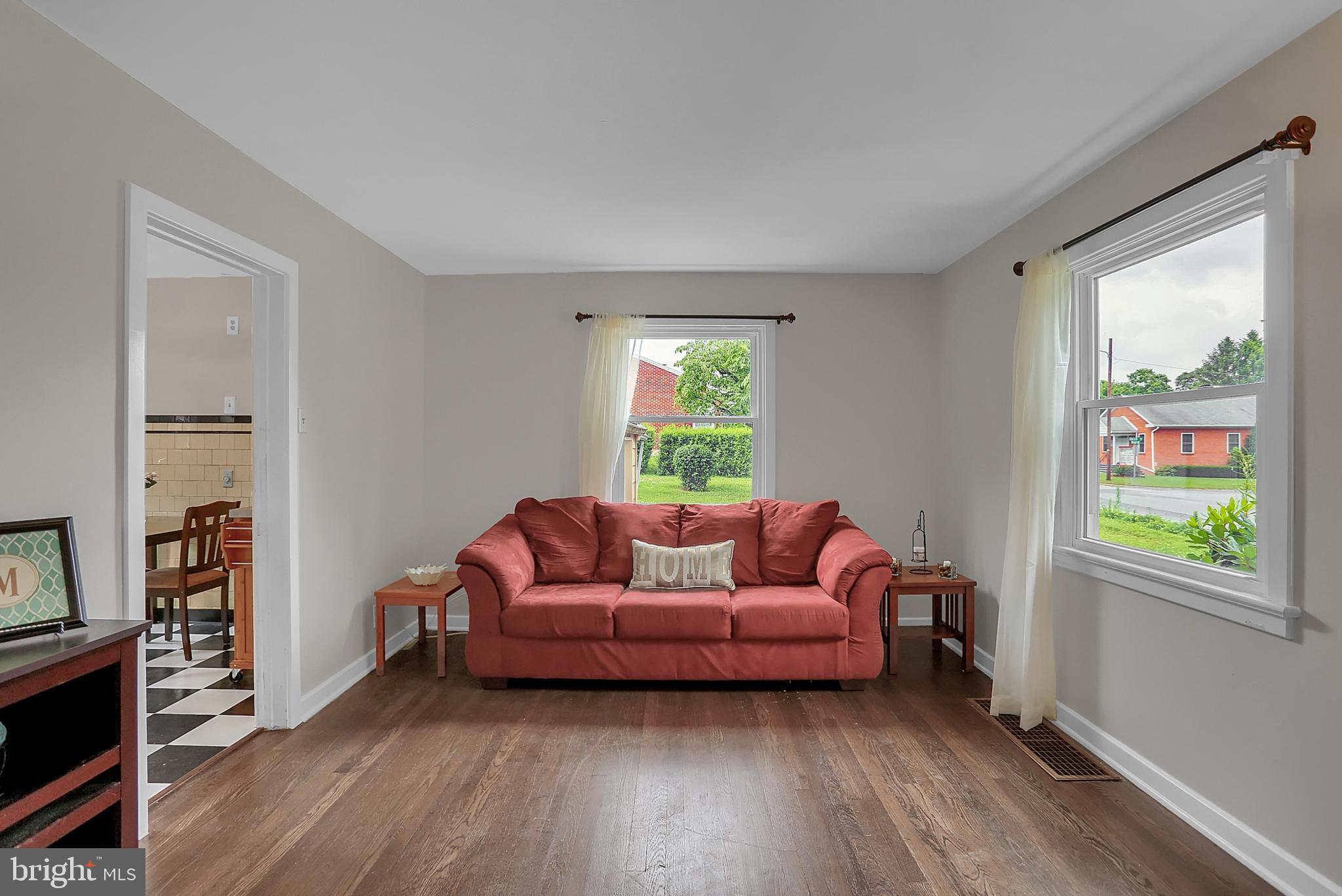 920 Wilhelm Road Harrisburg, PA 17111 - Photo 3 of 35 Gallery Image 3