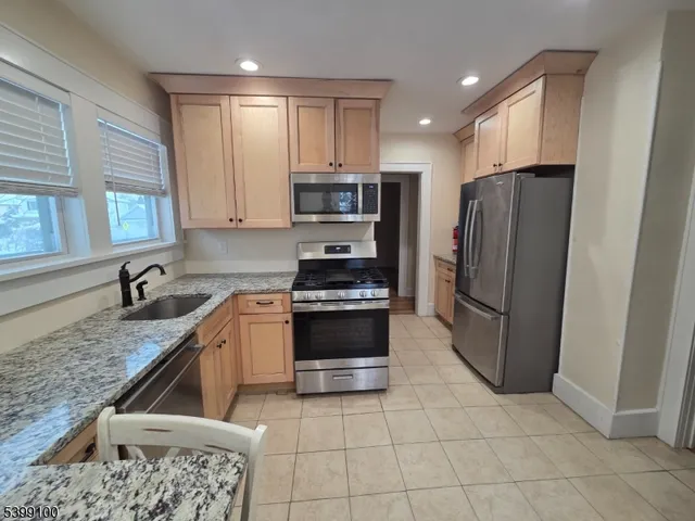 $2,500 | 634 West Broad Street, Westfield, NJ 07090