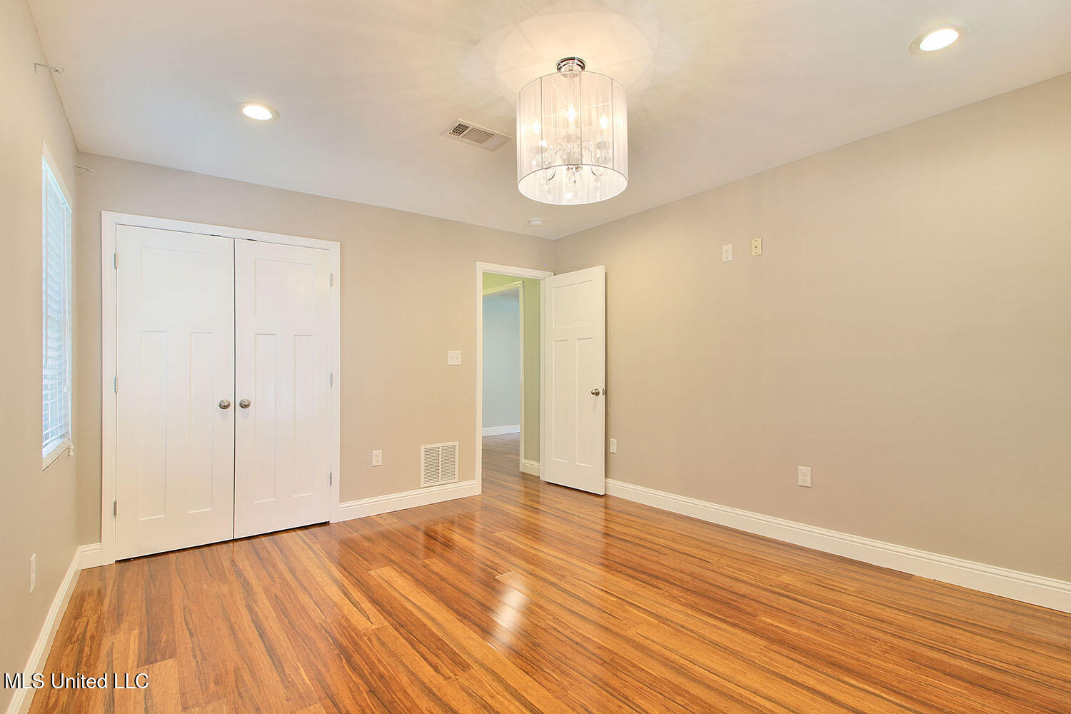 3249 Nottingham Road Ocean Springs, MS 39564 - Photo 26 of 57 Bedroom 3 pic 2