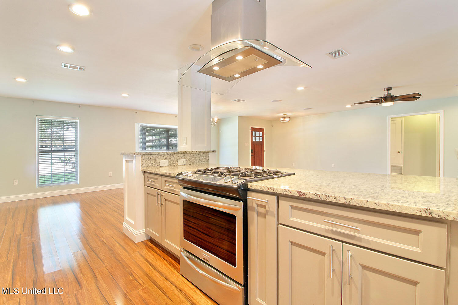 3249 Nottingham Road Ocean Springs, MS 39564 - Photo 5 of 57 Kitchen Island