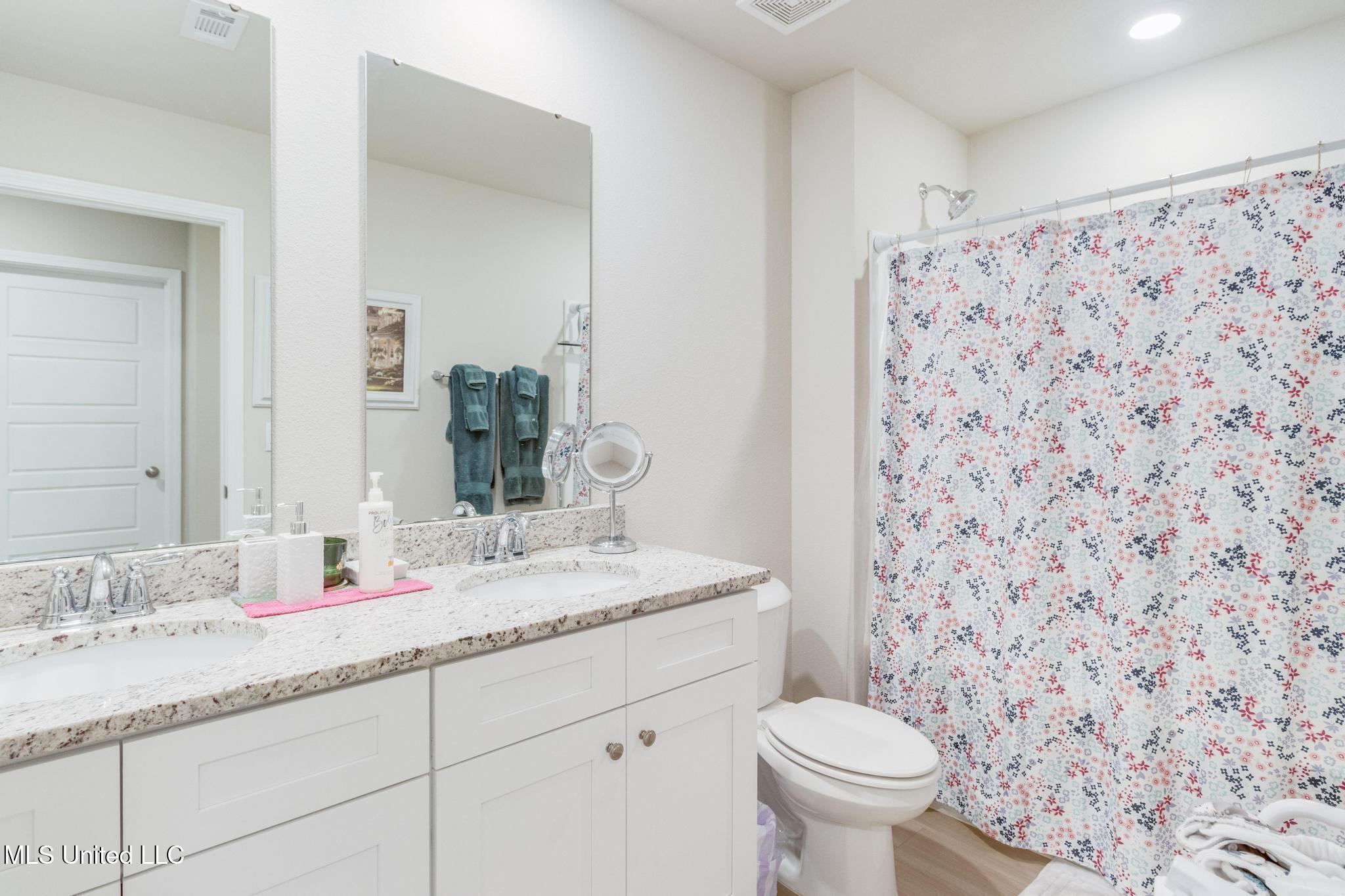 1021 Enclave Circle Long Beach, MS 39560 - Photo 13 of 26 Guest Bath