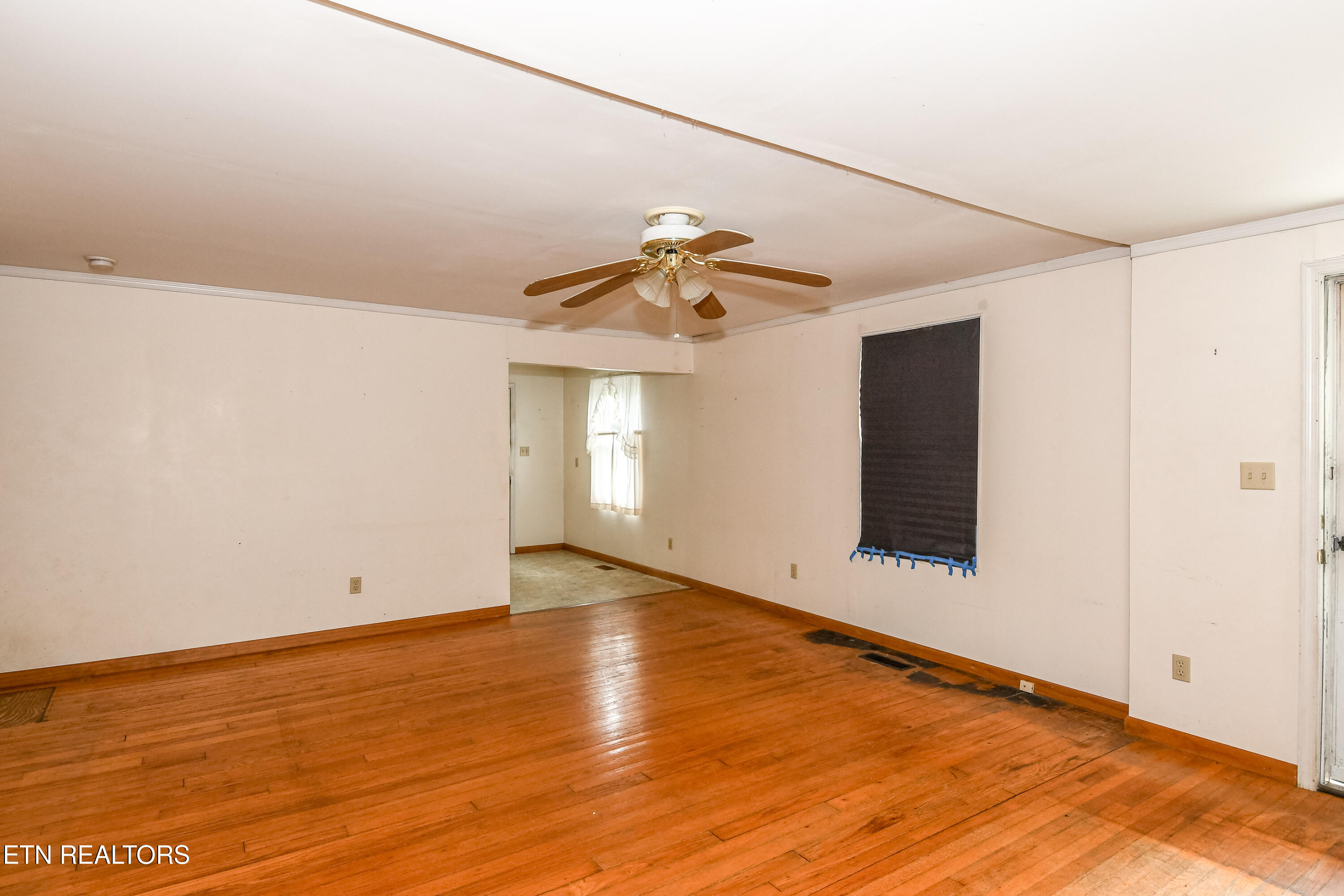 206 Main Road Maryville, TN 37804 - Photo 5 of 14 DSC_6842