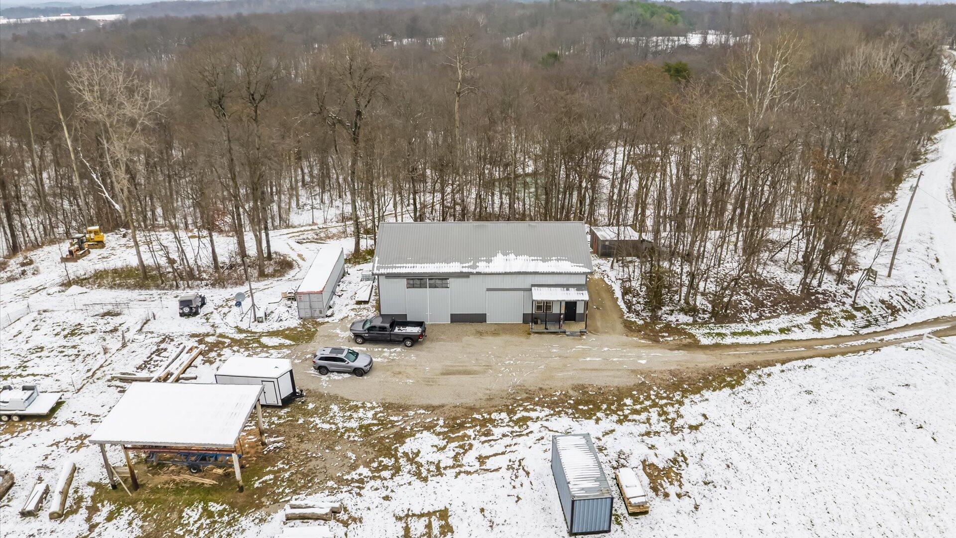 9141 Wesley Chapel Road Mount Perry, OH 43760 - Photo 8 of 46 21-z 9141 Wesley021