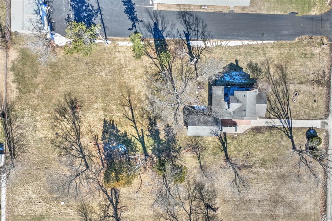 1625 North Summit Avenue Decatur, IL 62526 - Photo 7 of 27 Gallery Image 7