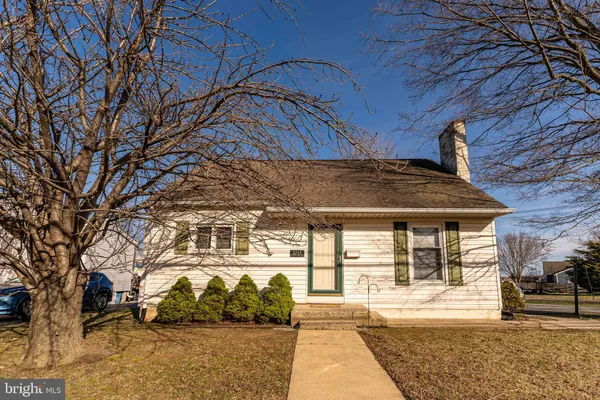 $350,000 | 2715 Dutton Mill Road, Aston, PA 19014