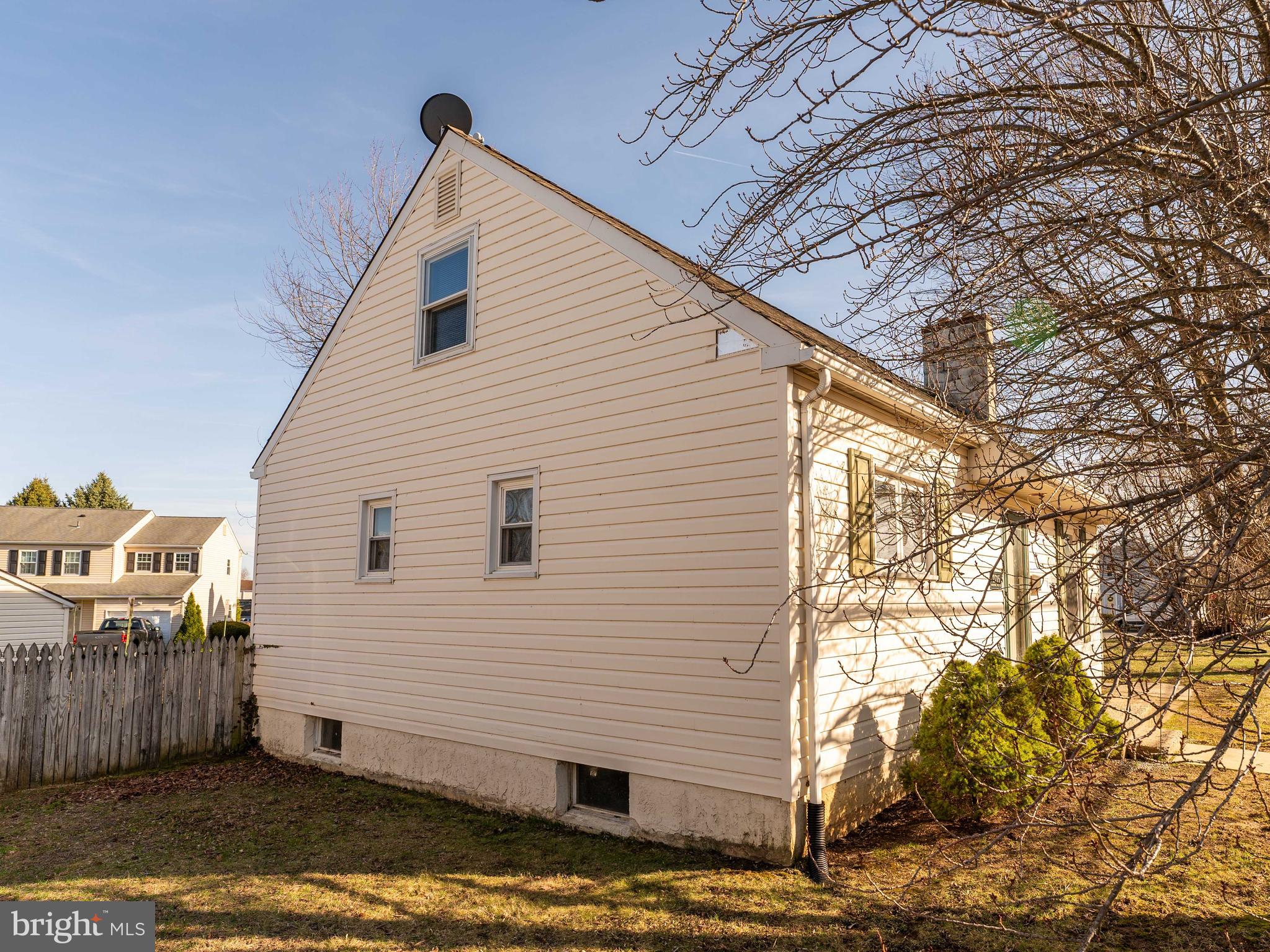 2715 Dutton Mill Road Aston, PA 19014 - Photo 3 of 19