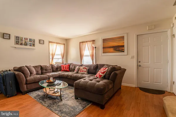 $334,900 | 2715 Dutton Mill Road, Aston, PA 19014