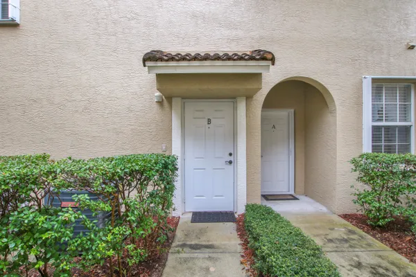 $3,300 | 108 Lighthouse Circle, Unit B, Jupiter, FL 33469