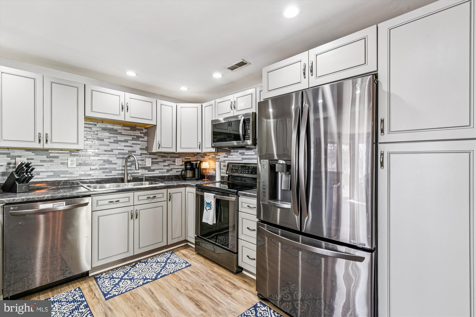 2217 Lodge Farm Road Baltimore, MD 21219 - Photo 9 of 30 Gallery Image 9