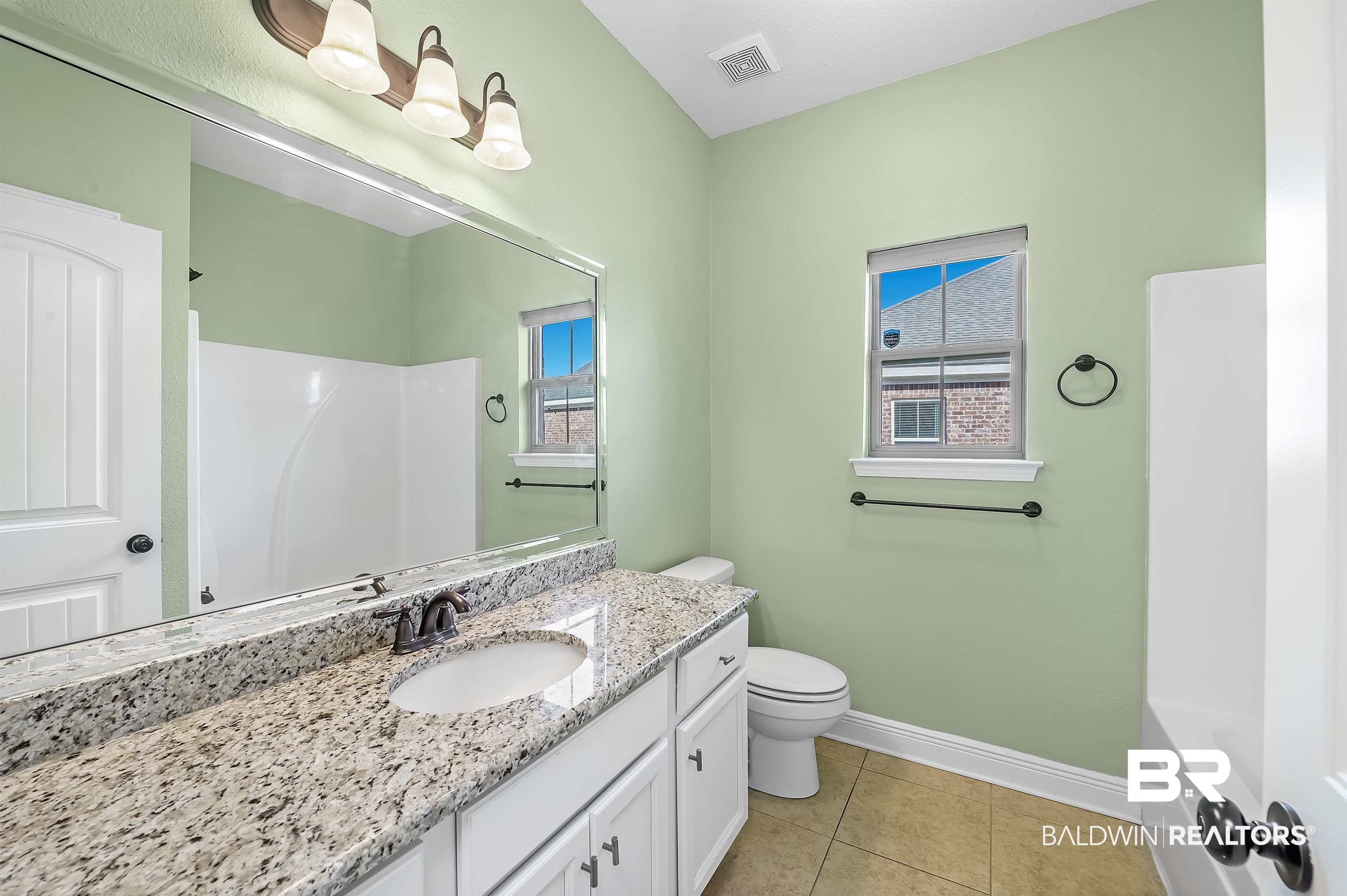 1211 Pembroke Way Foley, AL 36535 - Photo 19 of 32 Second Bath