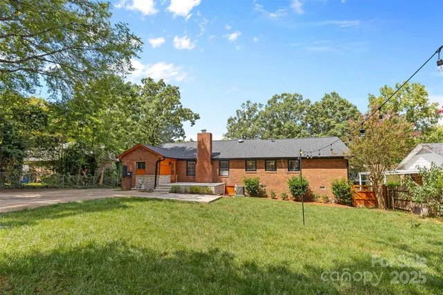 front view of house with a yard
