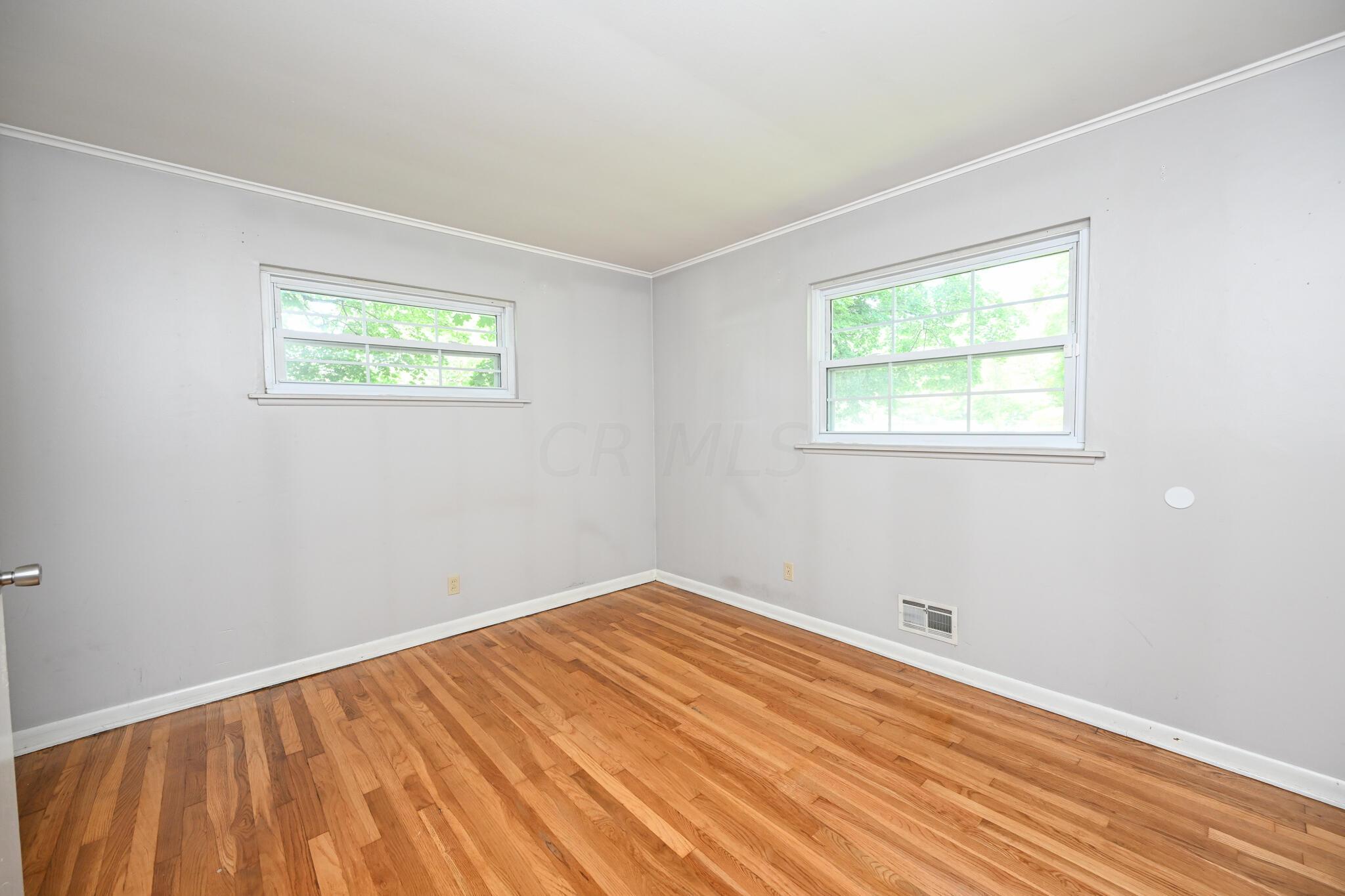 2261 Zollinger Road Columbus, OH 43221 - Photo 21 of 29 Bedroom
