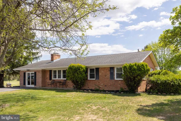 $400,000 | 100 Virginia Drive, Stephens City, VA 22655