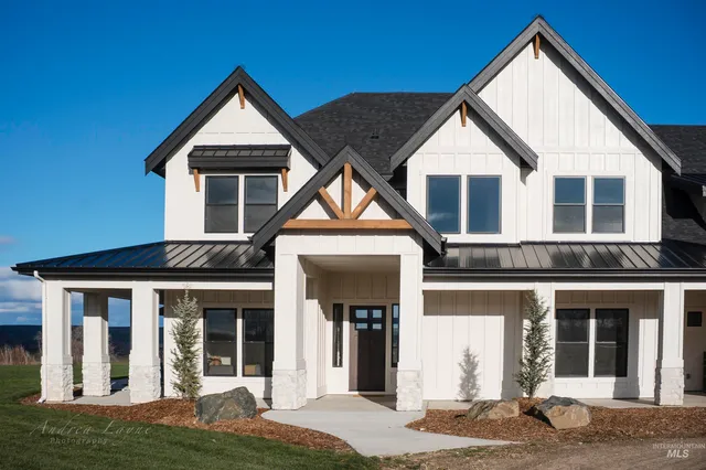 $2,195,000 | 6258 Southeast 3rd Avenue, New Plymouth, ID 83655