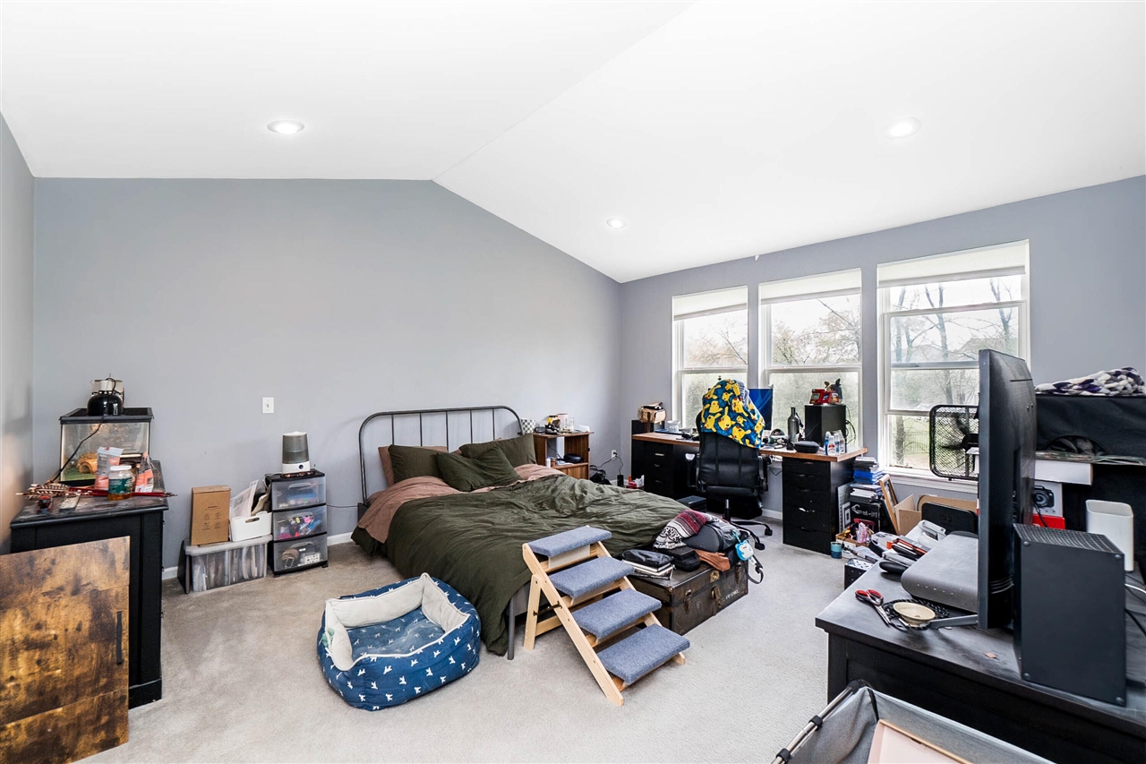 399 Quail Ridge Court Waterford, MI 48327 - Photo 17 of 44