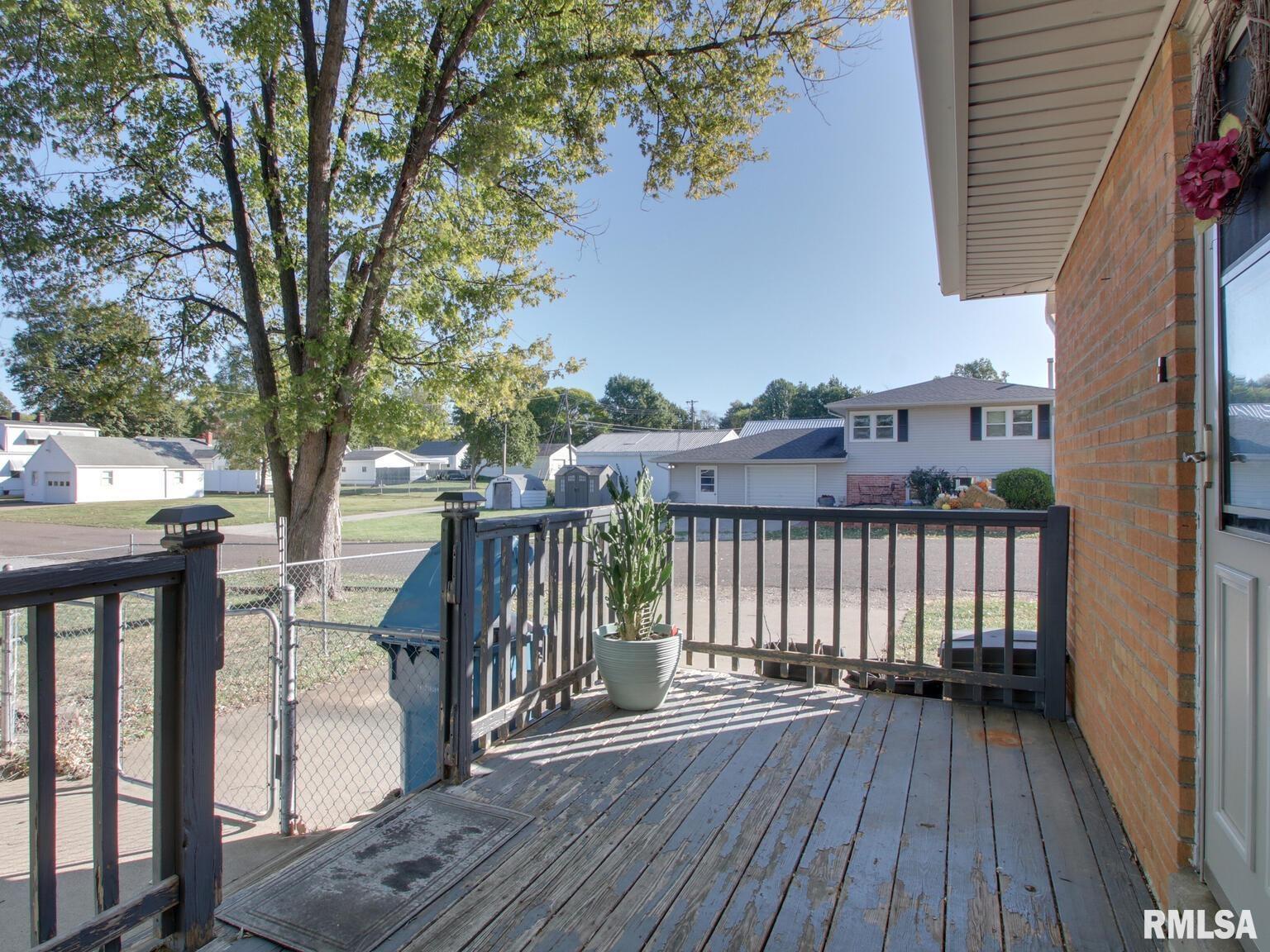 1229 Spruce Street Quincy, IL 62301 - Photo 22 of 27