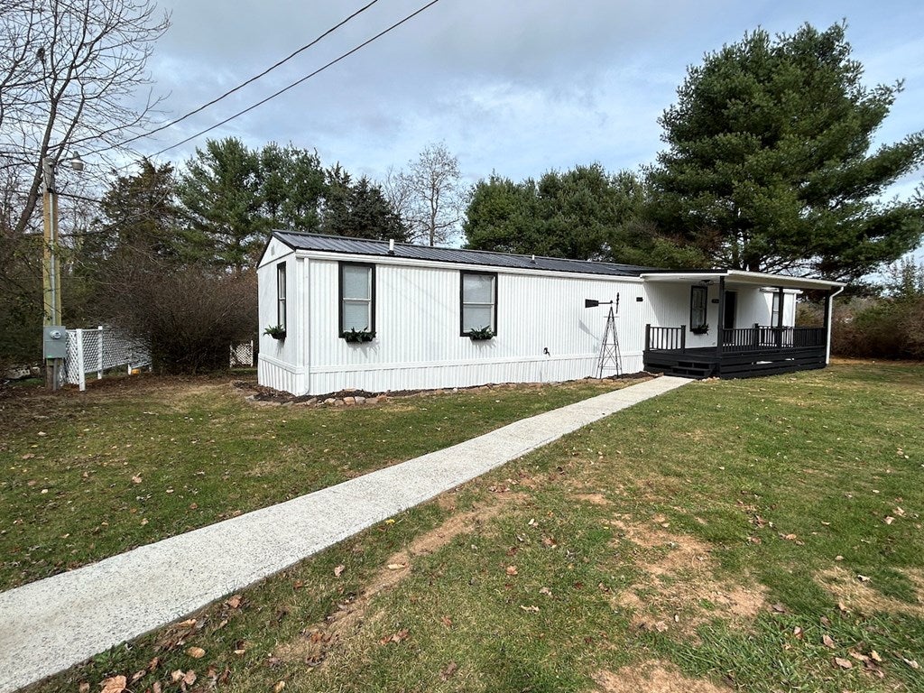 9783 Ivanhoe Road Ivanhoe, VA 24350 - Photo 41 of 56 Gallery Image 41