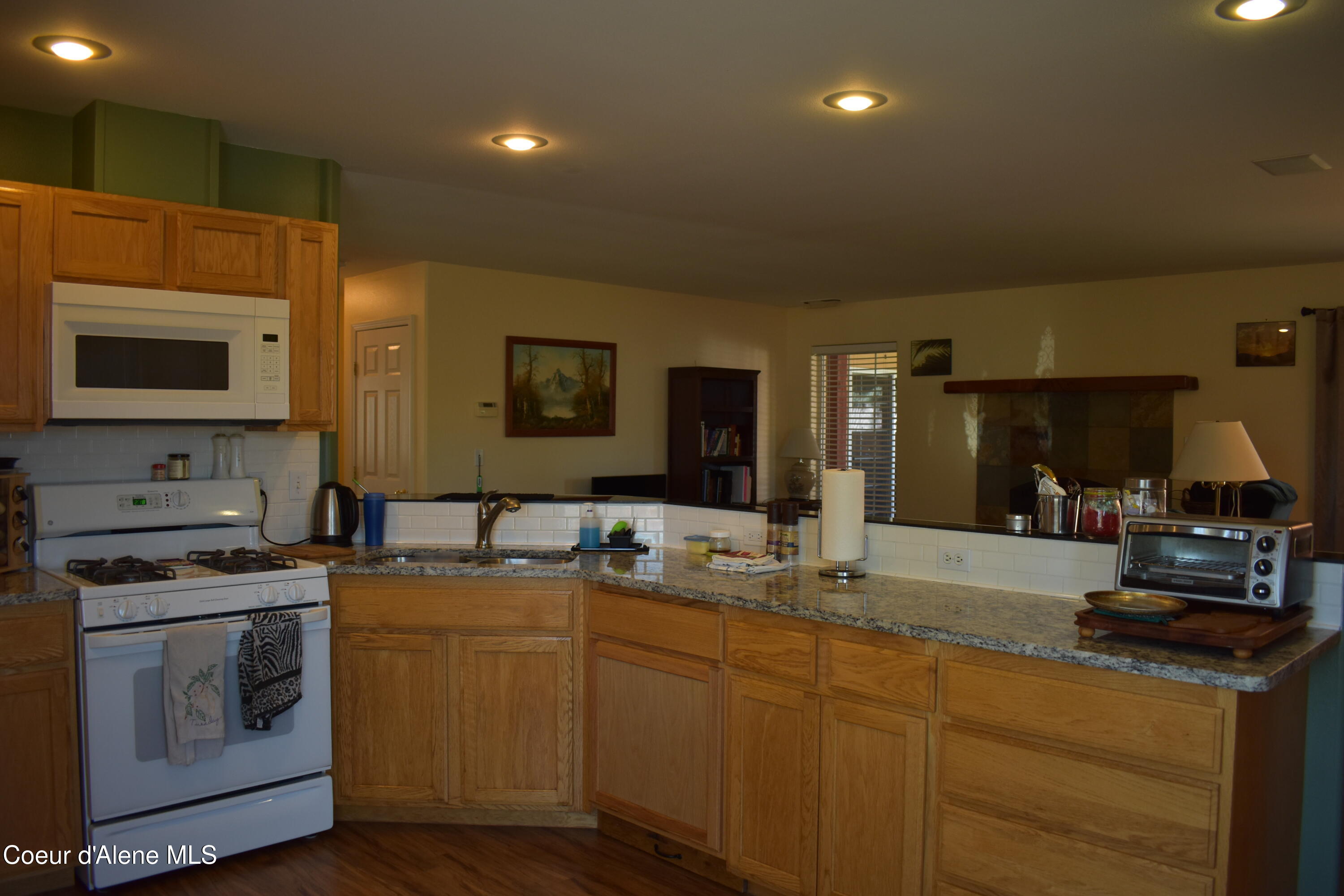 1406 Walnut Street Sandpoint, ID 83864 - Photo 3 of 77 DSC_0002