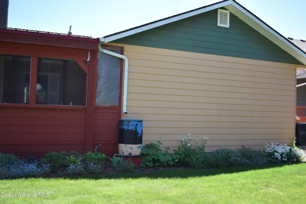 $565,000 | 1406 Walnut Street, Sandpoint, ID 83864